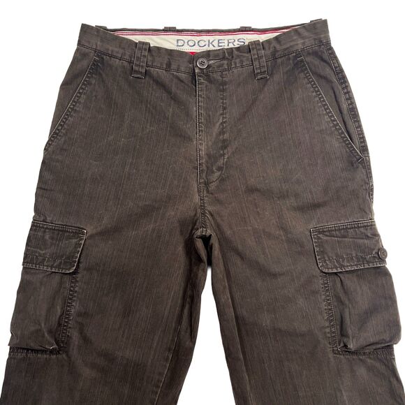 Dockers Relaxed Fit Cargo Flat Front Outdoor Utility Pants - Picture 2 of 8